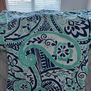 Pottery Barn ‘dorm’ reversible twin comfortable with sham.